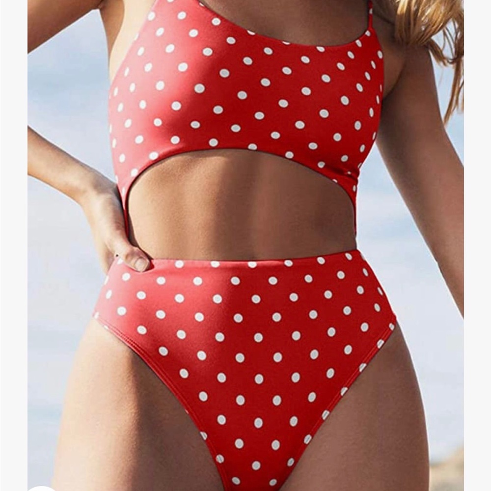 One piece swim suit